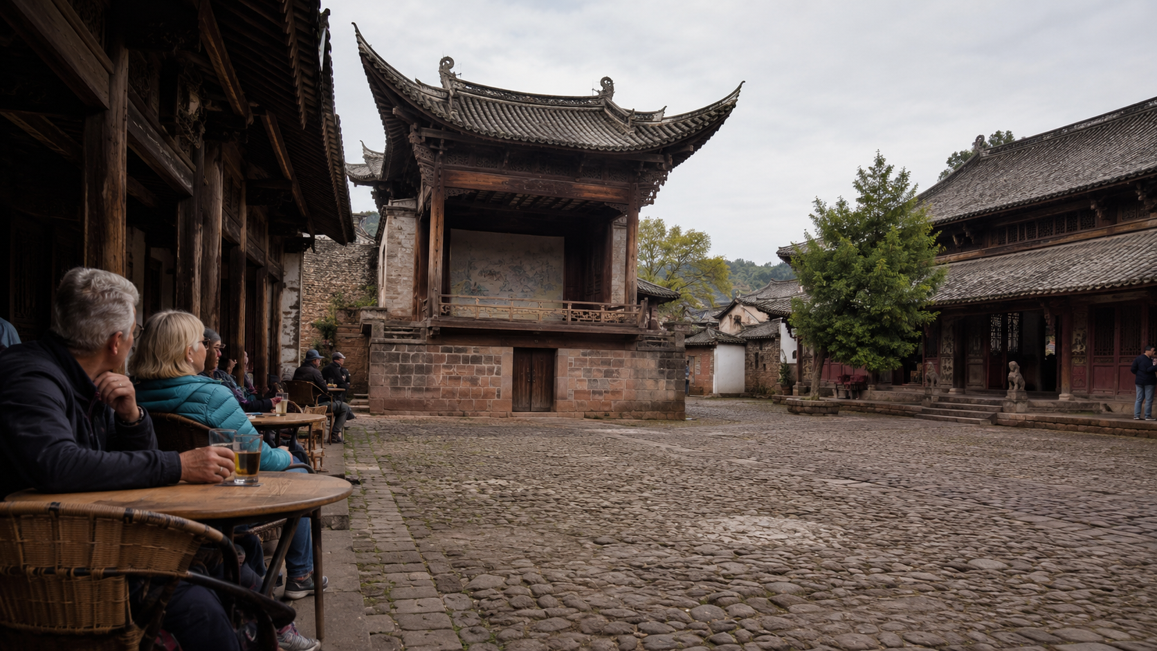 沙溪古镇寺登街古戏台与兴教寺广场,茶马古道古集市核心空间